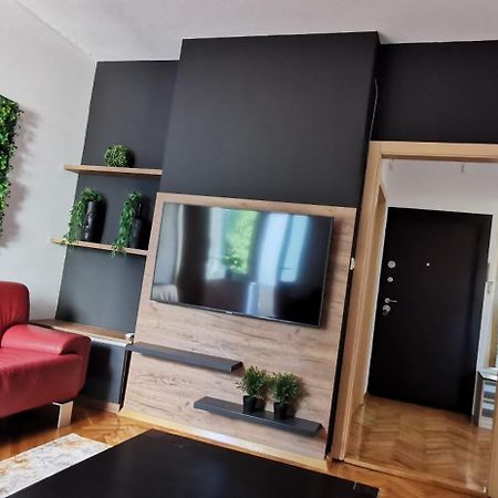 וואראז'דין Apartman Wolf מראה חיצוני תמונה